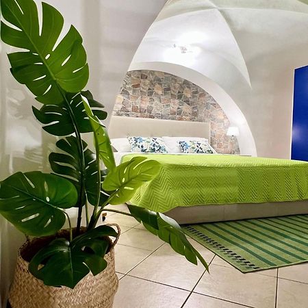 Ursino Holiday Apartment Aeroporto di Catania Fontana Rossa Esterno foto