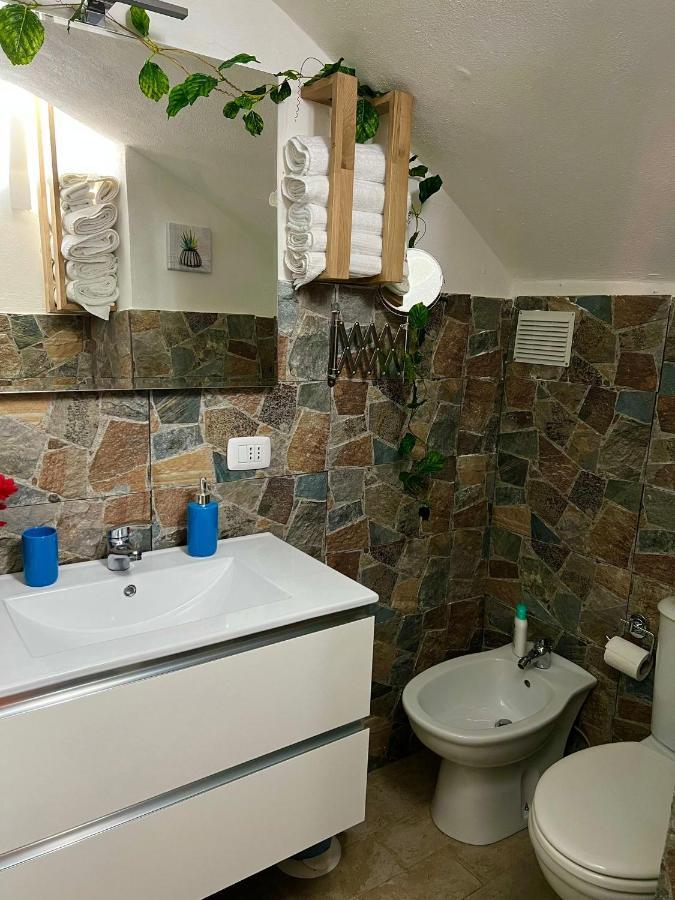 Ursino Holiday Apartment Aeroporto di Catania Fontana Rossa Esterno foto