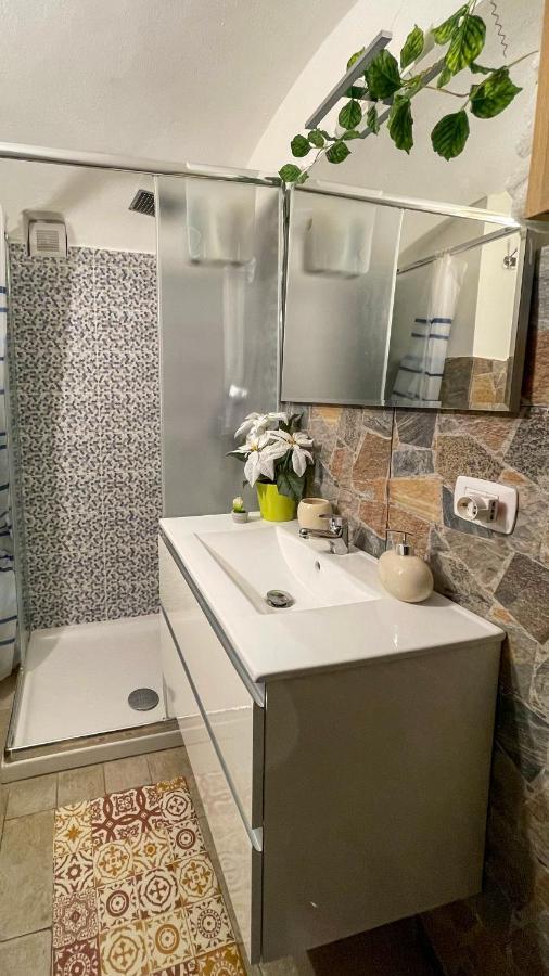 Ursino Holiday Apartment Aeroporto di Catania Fontana Rossa Esterno foto